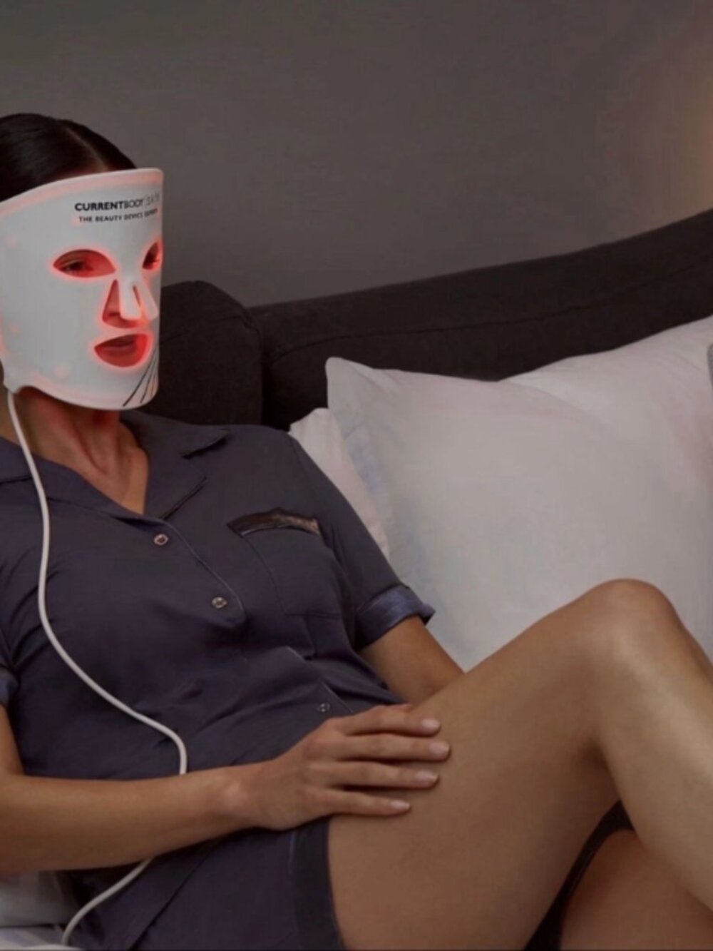 CurrentBody Skin LED Light Mask - Picture 9 of 11